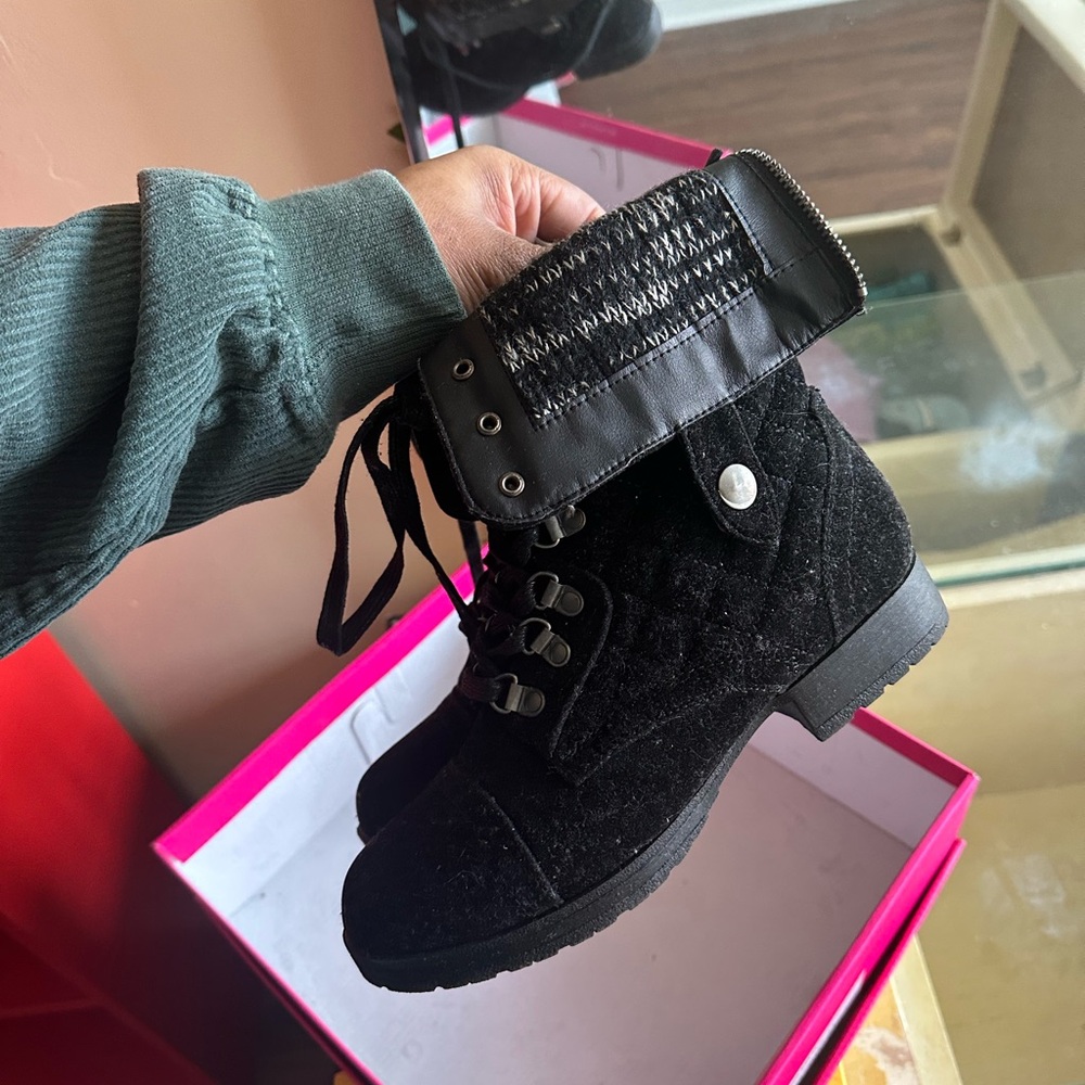 Shoe Dazzle Black Combat Boots with Knit Cuff